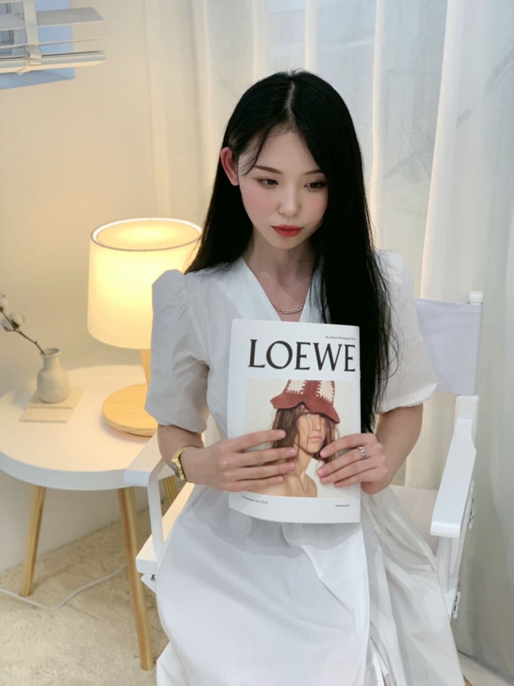 月亮-辽宁省·大连市·甘井子区-*** 抖音-167 96kg 爱好穿搭 美瞳！不限制风格～服装～美妆～可以制作小视频～