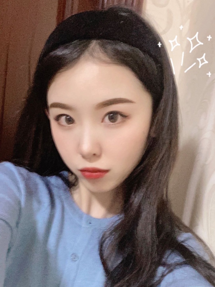月亮-辽宁省·大连市·甘井子区-*** 抖音-167 96kg 爱好穿搭 美瞳!不限制风格~服装~美妆~可以制作小视频~