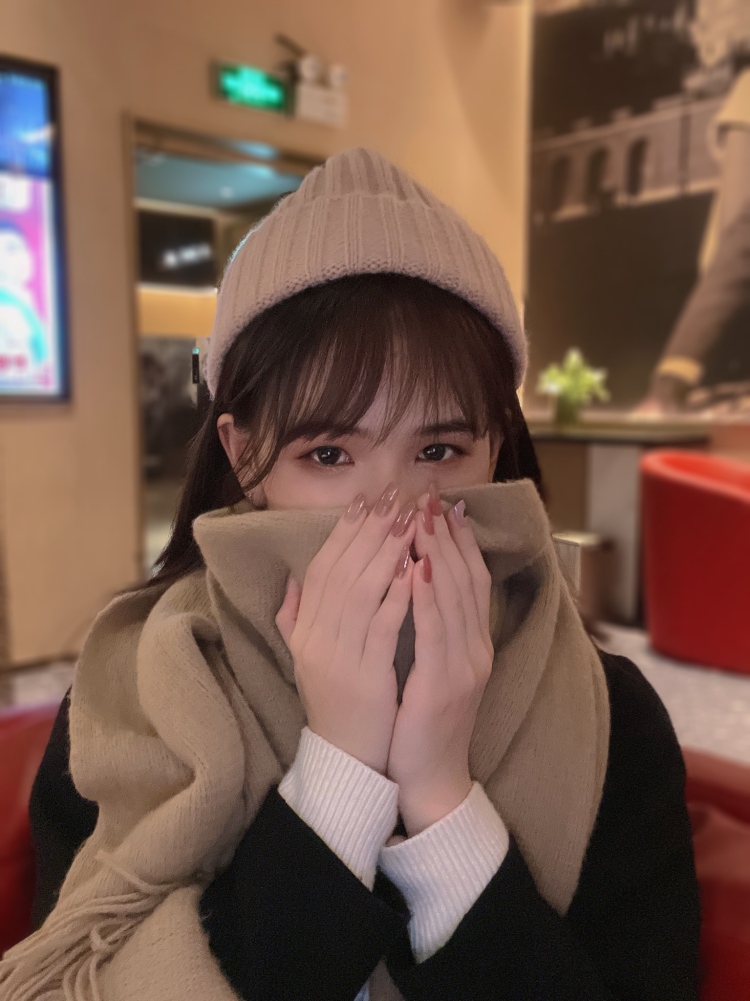 Kay-广东省·深圳市·南山区-抖音、微博、nice、***、-刷到的朋友您好~能刷到是缘分,不妨细看一下。
目前是一位上班族,朝九晚六,希望能有多些事情填充空余时间,平时喜欢探店拍照p图,拍照p图就是兴趣爱好哈哈,身高163,体重94,可接受寄拍、买家秀、淘宝图