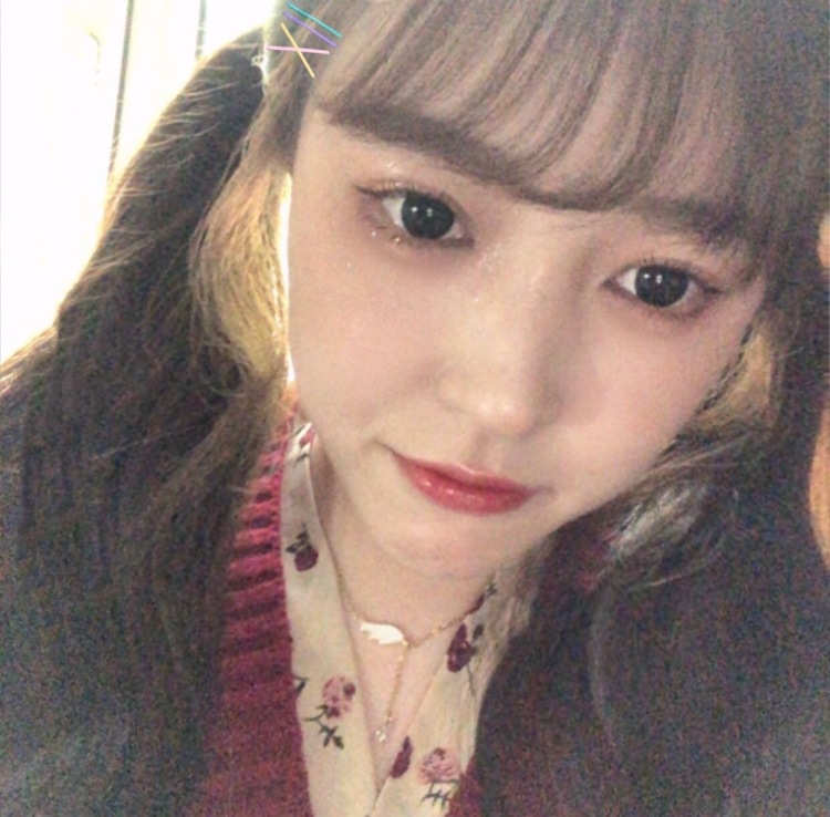 女孩👧-河北省·邢台市·襄都区-抖音***-可以接任何买家秀衣服饰品鞋子还有变白产品，本人白皮，擅长拍照，也可以拆盒测评，等等