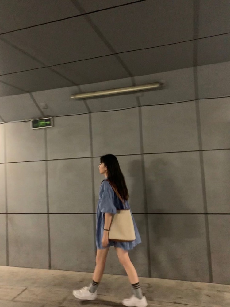 @H.-安徽省·合肥市·瑶海区--职业舞蹈老师,特长就是比较喜欢跳舞画画钢琴等因为喜欢拍照喜欢买衣服所以想要做寄拍能贴补自己的生活费的同时又能让自己开心