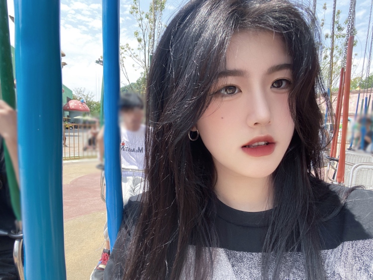 Aaa.d-江苏省·无锡市·新吴区-***-喜欢拍照自拍p图技术尚可,可拍买家秀等寄拍模式的东西,如果可以可以长期合作