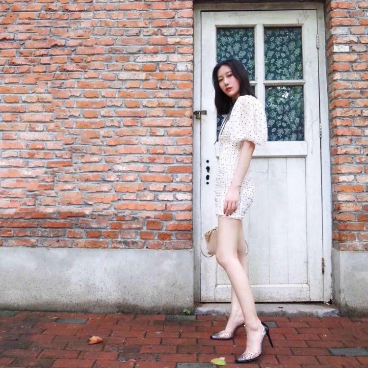 Kath-江苏省·无锡市·滨湖区-抖音 ***-可接寄拍 送拍等 服装饰品美妆护肤皆可
风格多样 情绪类韩系日系英伦休闲
会妆造 会修图
效率性完成 保质保量
欢迎合作 🤝