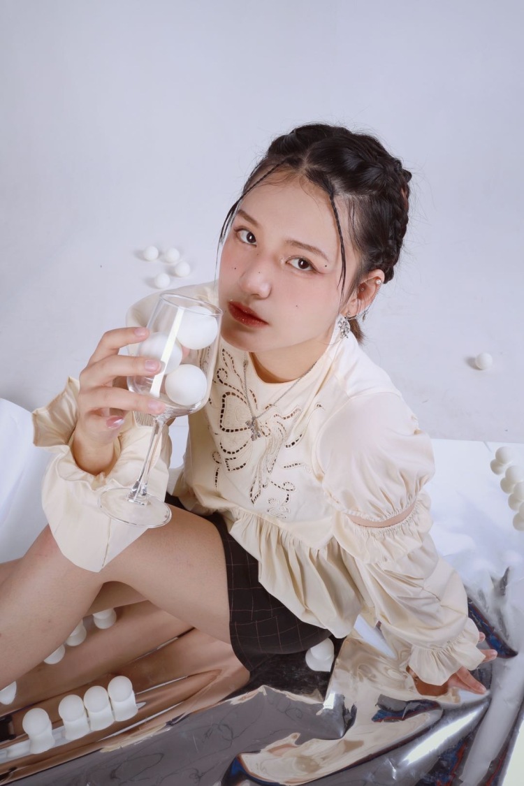 👑-新疆维吾尔自治区·乌鲁木齐市·新市区--买家秀，寄拍，详情都可接，拍摄设备iPhone12pro Max和单反
很喜欢拍照，并且热爱拍照