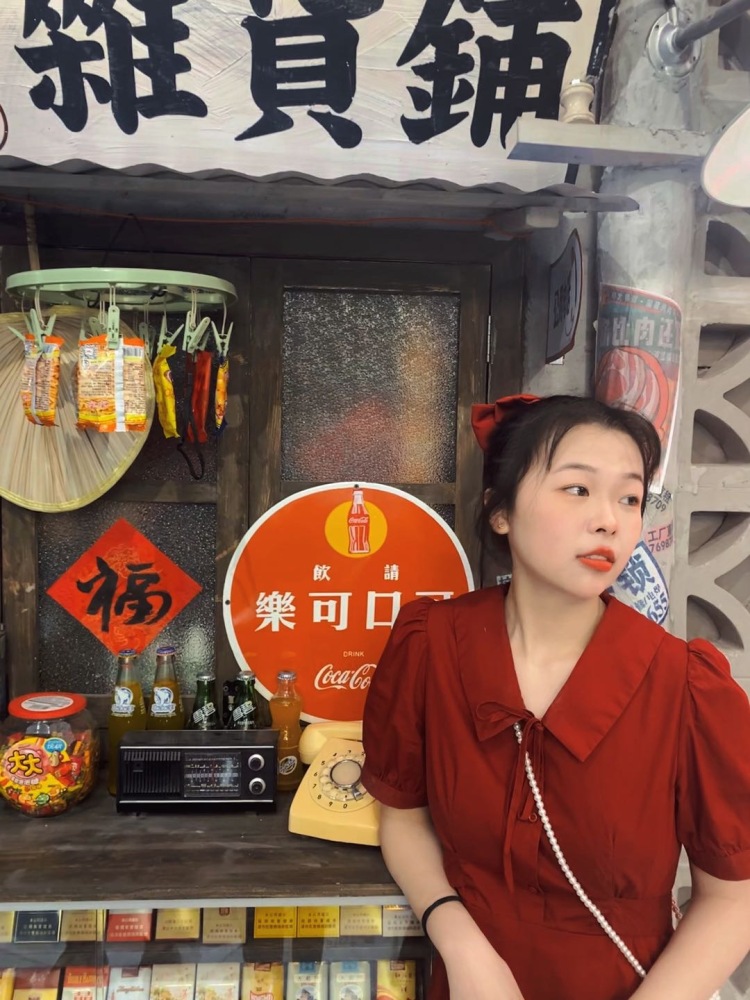 芝士小熊饼.🧀-江苏省·南京市·栖霞区-抖音,***,微博-身高168,体重92,五官端正,在校学生,时间充裕,会拍照,会修图,会剪视频,接寄拍,买家秀都可以,拒绝泳衣,丝袜,内衣