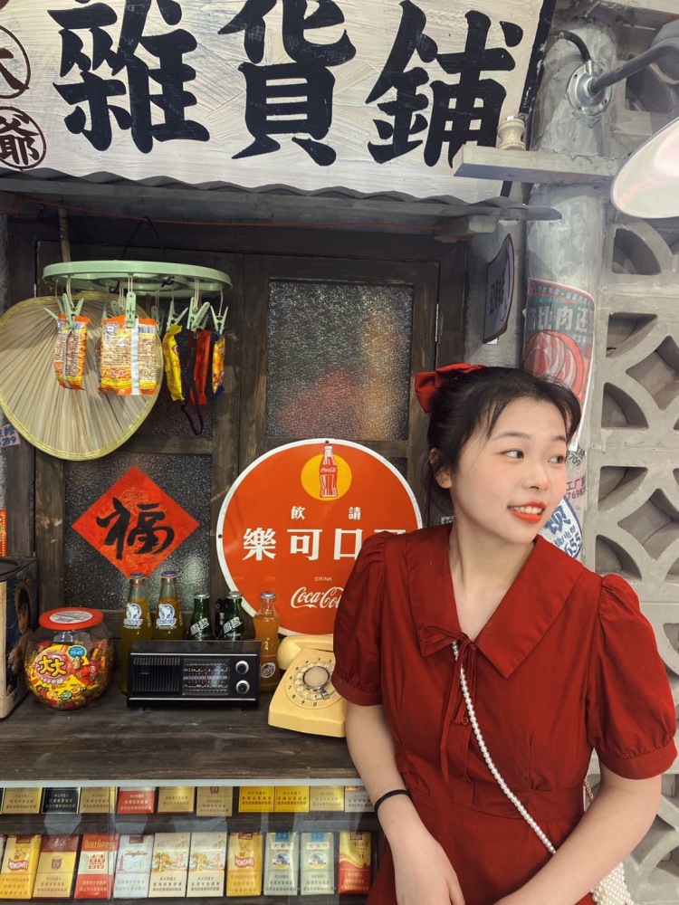 芝士小熊饼.🧀-江苏省·南京市·栖霞区-抖音,***,微博-身高168,体重92,五官端正,在校学生,时间充裕,会拍照,会修图,会剪视频,接寄拍,买家秀都可以,拒绝泳衣,丝袜,内衣