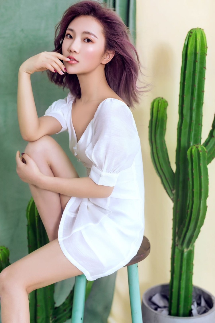 夏夏-湖北省·武汉市·洪山区--可接寄拍 服装 美妆 日用品均可 带货 短视频推广 测评 买家秀 探店等