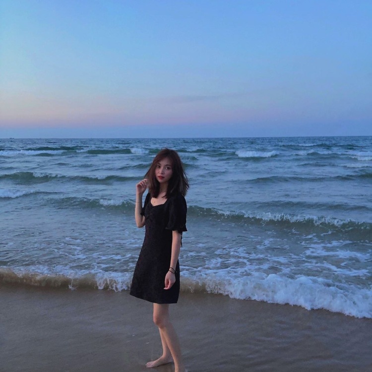 ʚ🖤ɞ-贵州省·贵阳市·南明区-抖音 *** 微博-身高162 体重90 ,可接文案种草分享,买家秀,开箱测评,各种好物分享种草,会p图会拍照,会认真按时完成工作