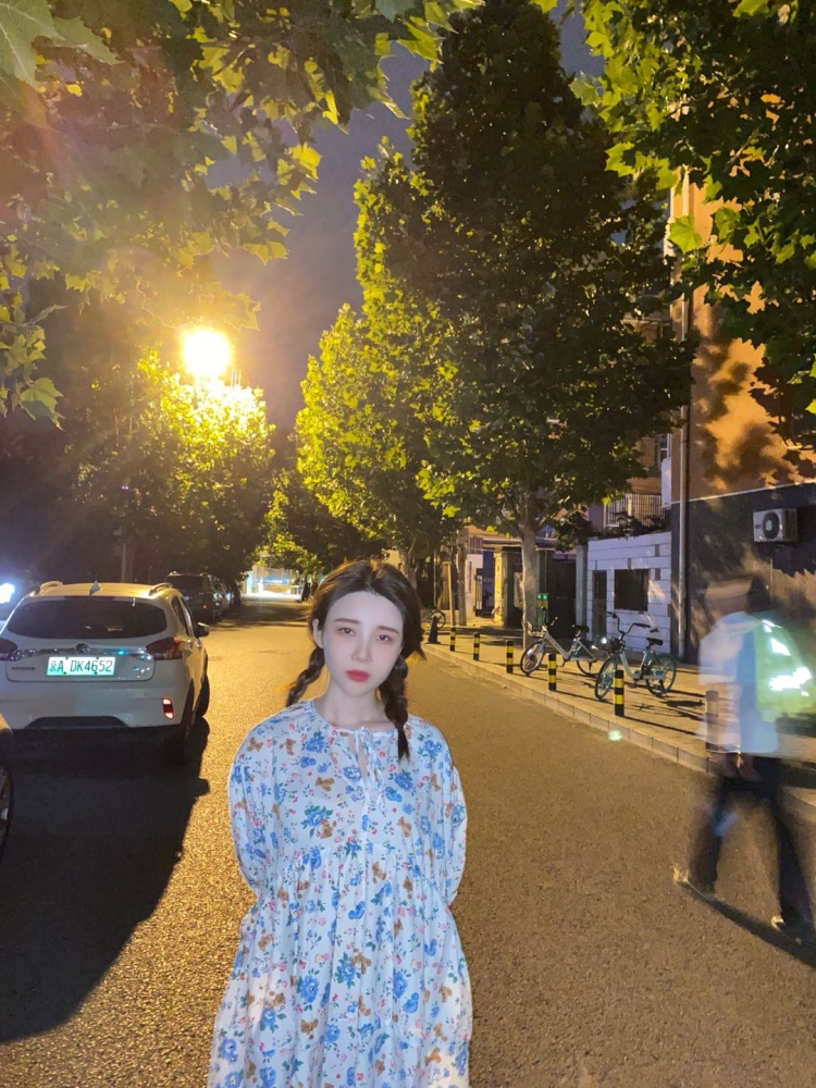 可爱好-北京市·北京市·朝阳区-0625hhh-模特，身高162体重95。可接寄拍约拍单。常驻北京朝阳，礼仪模特单也可以接。