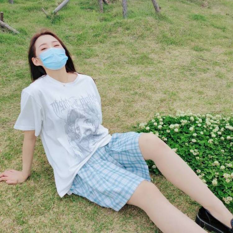 小透明-山东省·青岛市·黄岛区-抖音-可以接买家秀寄拍,开箱测评,P图熟练出图快,有看中的商家赶快和我联系吧~