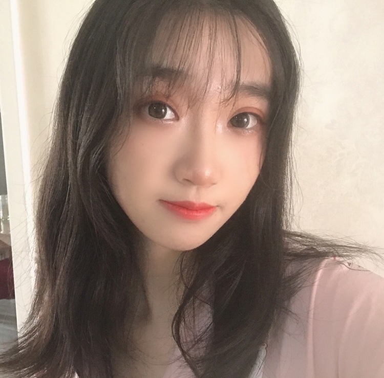 粥粥呀-青海省·西宁市·城东区-微博-喜欢美妆,爱拍照会拍照,会p图;接寄拍送拍等等;身高161cm,体重42kg;适合可爱甜美纯欲风格。