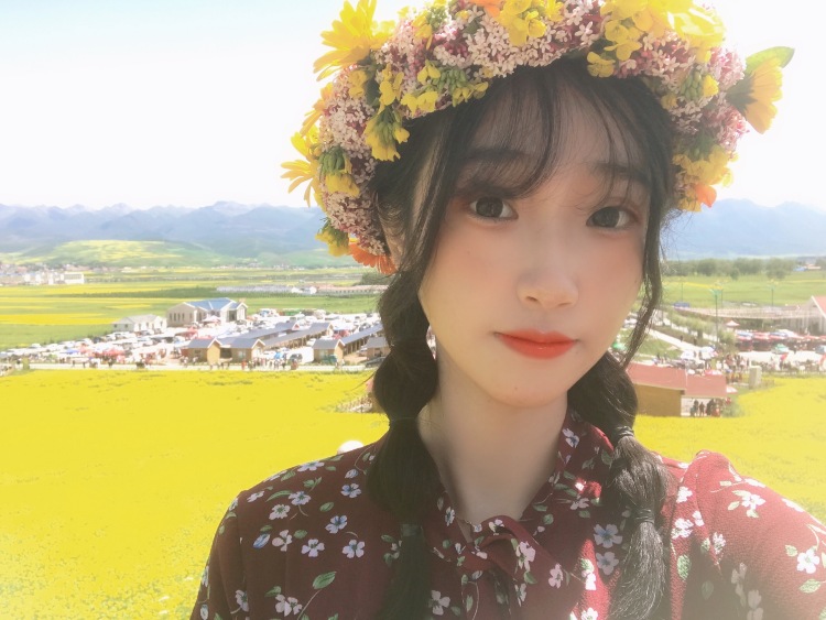 粥粥呀-青海省·西宁市·城东区-微博-喜欢美妆，爱拍照会拍照，会p图；接寄拍送拍等等；身高161cm，体重42kg；适合可爱甜美纯欲风格。