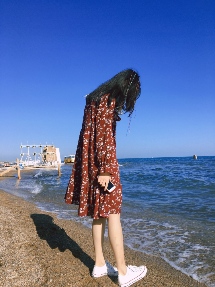 粥粥呀-青海省·西宁市·城东区-微博-喜欢美妆，爱拍照会拍照，会p图；接寄拍送拍等等；身高161cm，体重42kg；适合可爱甜美纯欲风格。