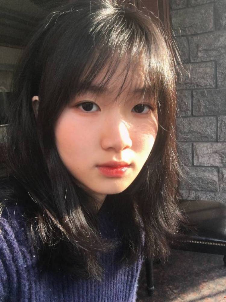 Iruri--浙江省·杭州市·江干区--163，86斤，接寄拍，主要是衣服。平时很喜欢拍照也愿意拿大部分时间和精力拍照