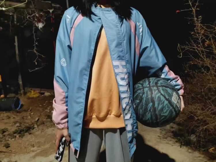 S.-广东省·东莞市·石碣镇-dy3bnpvlklkj-我身高150体重80斤会拉丁舞古筝爵士鼓唱歌我是一名学生我想接淘宝那些购物网站的寄拍网拍模特但不接丝袜那些我接裤子衣服裙子首饰啥的哈谢谢