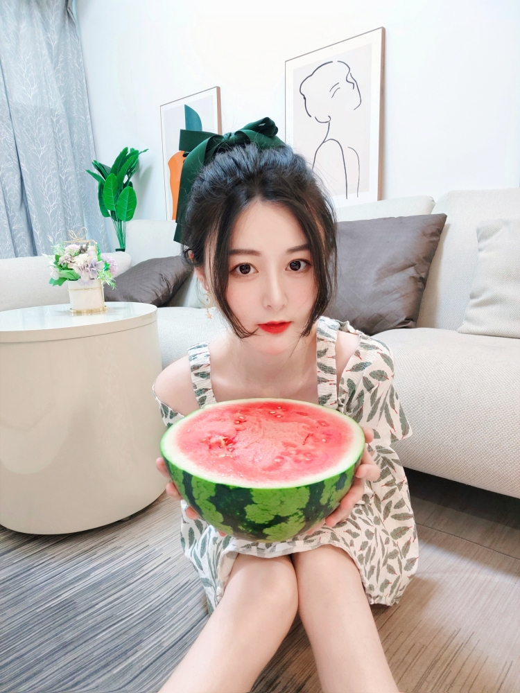 Q.-广东省·广州市·白云区--接各种寄拍，态度好，出图快
会拍照，会p图
欢迎各个品牌爸爸们联系～
期待有长期合作的～