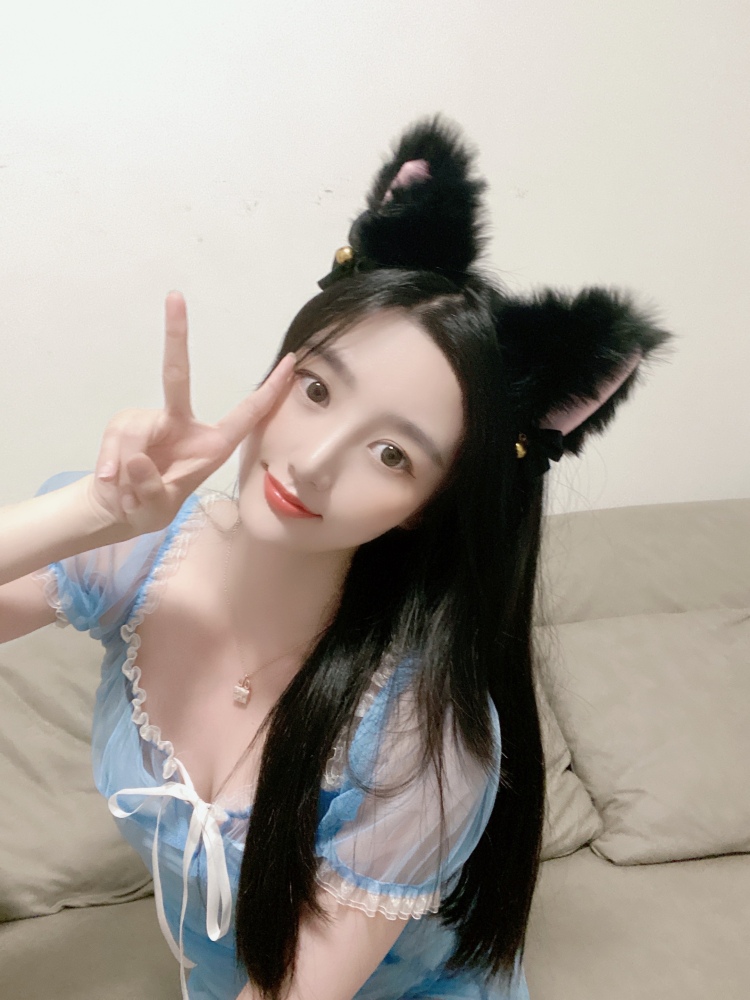 🦄-浙江省·衢州市·龙游县-抖音 微博-直播主播 接寄拍 买家秀 ～可尝试多种风格 身高162 体重82
