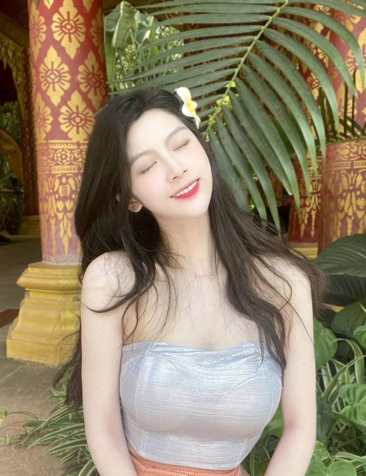 中国好姑娘 🍓-广西壮族自治区·南宁市·青秀区-***-接买家秀,淘宝逛逛种草,得物(毒)种草,开箱测评,种草笔记软文,探店打卡。
