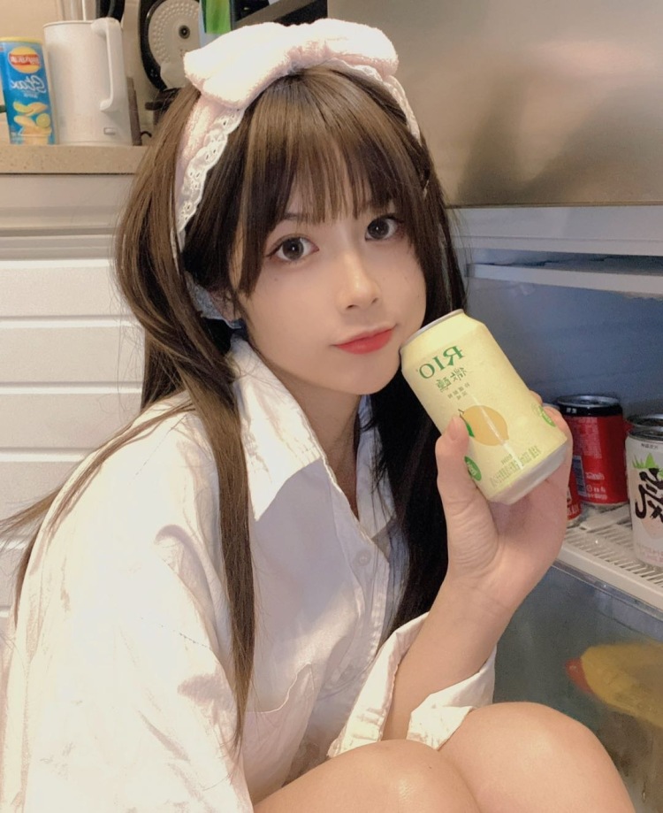 中国好姑娘 🍓-广西壮族自治区·南宁市·青秀区-***-接买家秀，淘宝逛逛种草，得物（毒）种草，开箱测评，种草笔记软文，探店打卡。