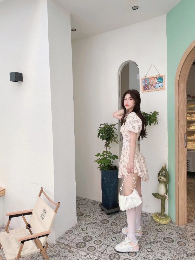 中国好姑娘 🍓-广西壮族自治区·南宁市·青秀区-***-接买家秀，淘宝逛逛种草，得物（毒）种草，开箱测评，种草笔记软文，探店打卡。