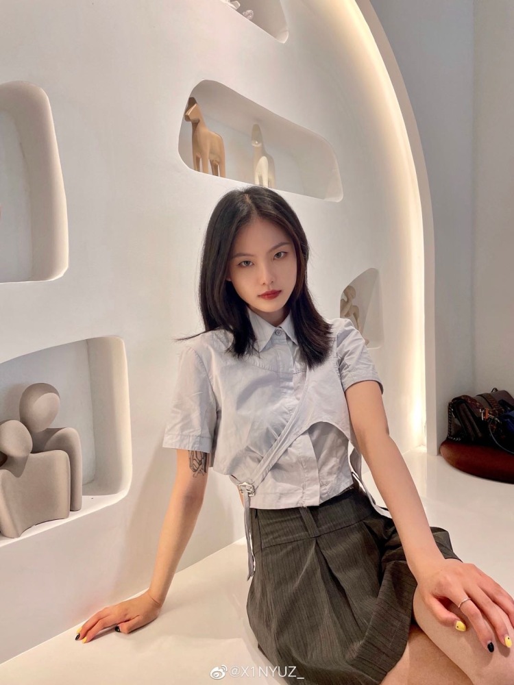 X1NYUZ_-重庆市·重庆市·合川区--擅长拍照修图,喜欢探店打卡,可接寄拍,能驾驭多种风格。身高173 96斤