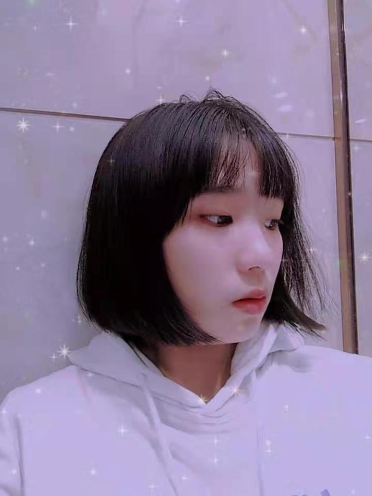 Alice-北京市·北京市·朝阳区--职业模特,身高168,体重43kg
业余接寄拍,买家秀,擅长p图
长相姣好
