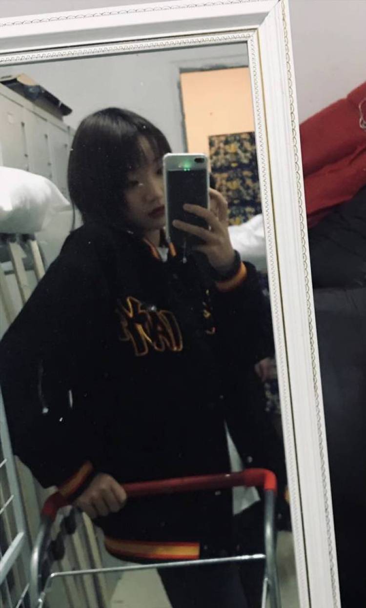 姓杨的猪-贵州省·安顺市·西秀区-快手,抖音,朋友圈-接单:买家秀,卖家秀,寄拍,送拍(衣服裤子鞋子裙子包包都可)