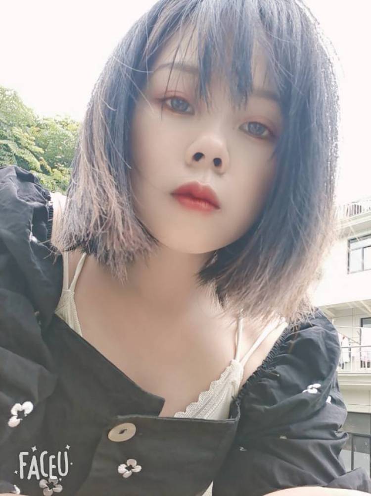 心心-浙江省·宁波市·宁海县-抖音-买家秀,如女装 护肤品 饰品 食品 家居用品等等,出图快,质量高,家里环境好