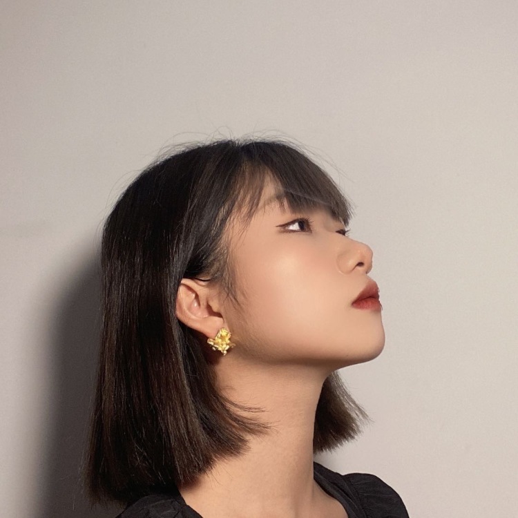 lovol-广东省·广州市·海珠区-微博、***-平时喜欢拍照，这些照片都是在家自己拍的，有做过饰品的寄拍，会拍照会p图。