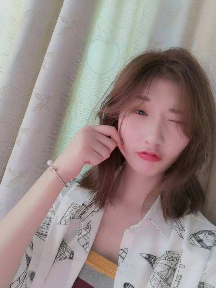 听我说-江苏省·无锡市·江阴市-抖音,***-素人一枚,刚接触这个行业,想发展一下,接寄拍一类的,买家秀 测评都可,衣服首饰美瞳彩妆类类都行