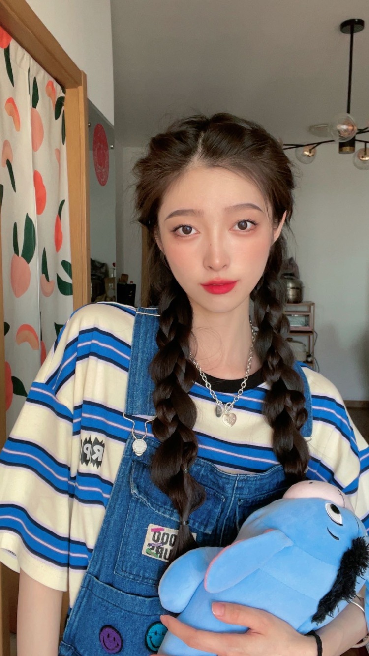 机智寒🦋-山东省·威海市·环翠区-抖音***快手-买家秀 寄拍 测评类都可
全身 半身都可
认真负责出图质量高 可长期合作
165cm 43kg
年龄:23
粉丝:100+
平台:抖音,快手,***
艺名:机智寒🦋
身高:165CM
体重:86斤