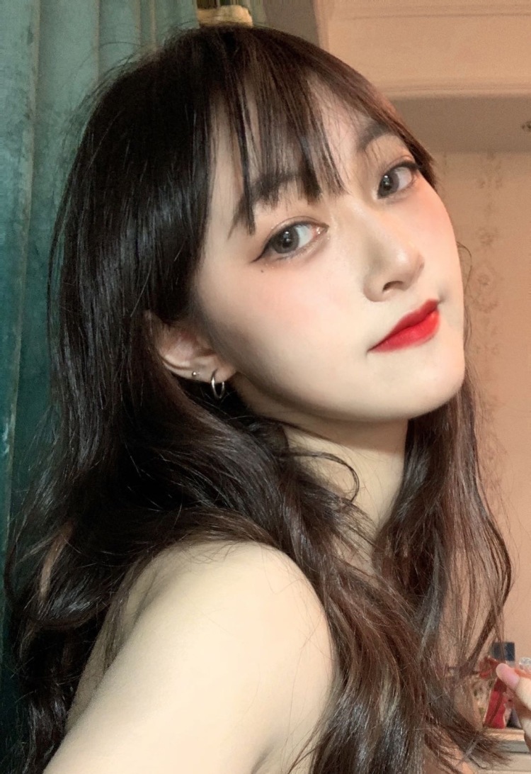 小陈不la头-浙江省·台州市·黄岩区-抖音|***|微博-接网拍寄拍、瞳模 种草测评 会拍照会化妆会p图
什么风格都可!