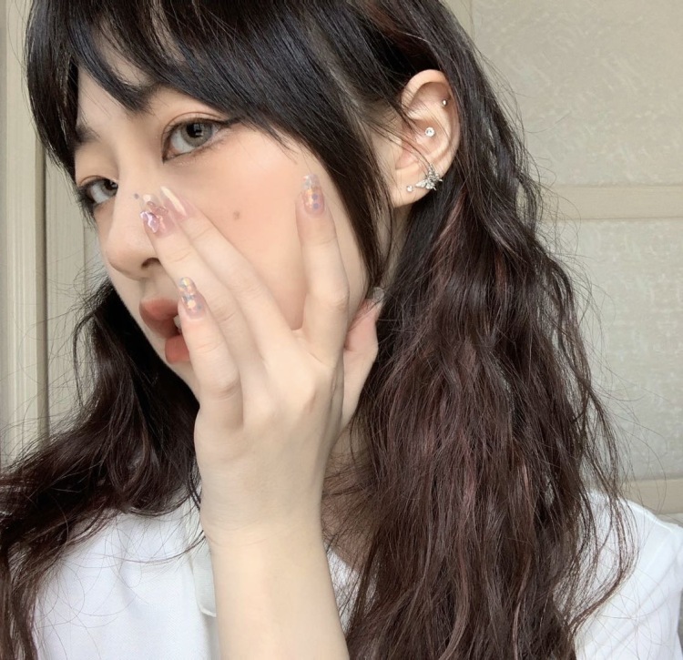 小陈不la头-浙江省·台州市·黄岩区-抖音|***|微博-接网拍寄拍、瞳模 种草测评 会拍照会化妆会p图
什么风格都可!