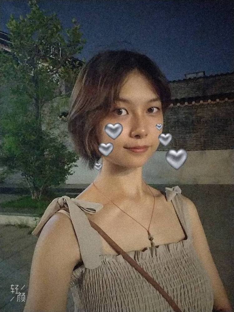 Janice-广东省·佛山市·禅城区-抖音,微博,***,西瓜视频-现在是一位短发姑娘,身高160,体重47kg,可做种草视频,买家秀,风格均可