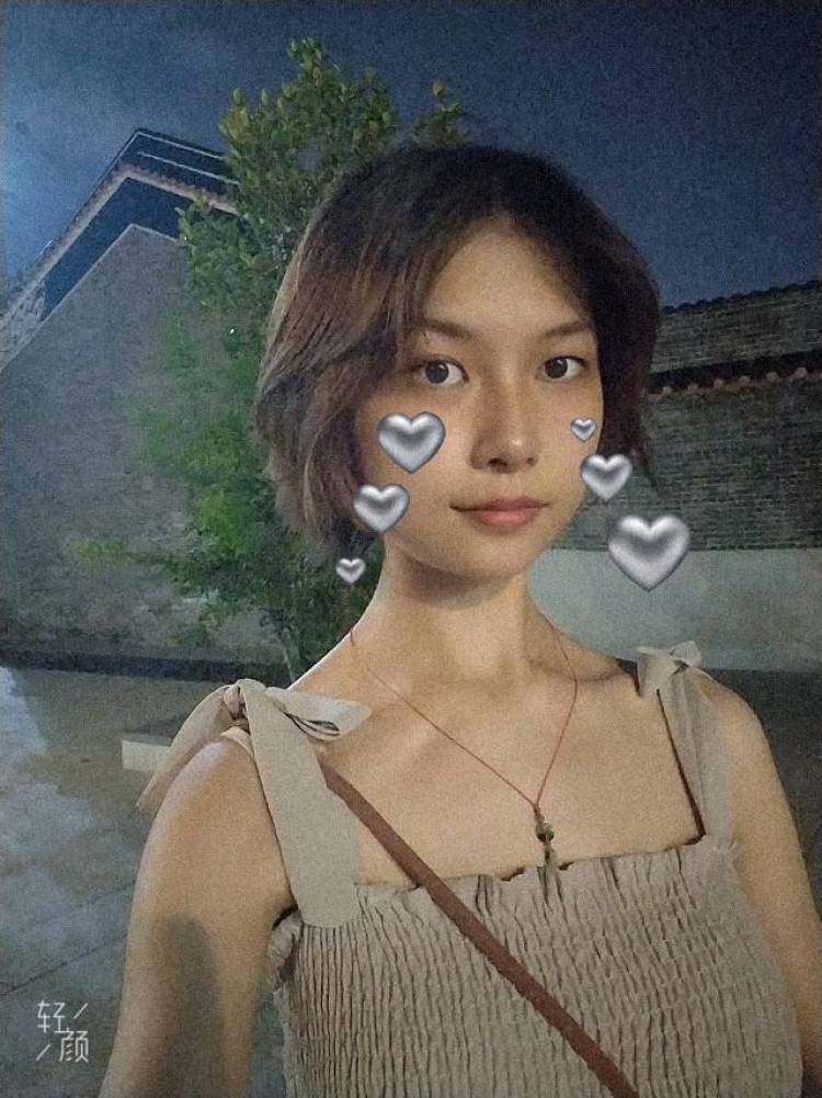 Janice-广东省·佛山市·禅城区-抖音,微博,***,西瓜视频-现在是一位短发姑娘,身高160,体重47kg,可做种草视频,买家秀,风格均可