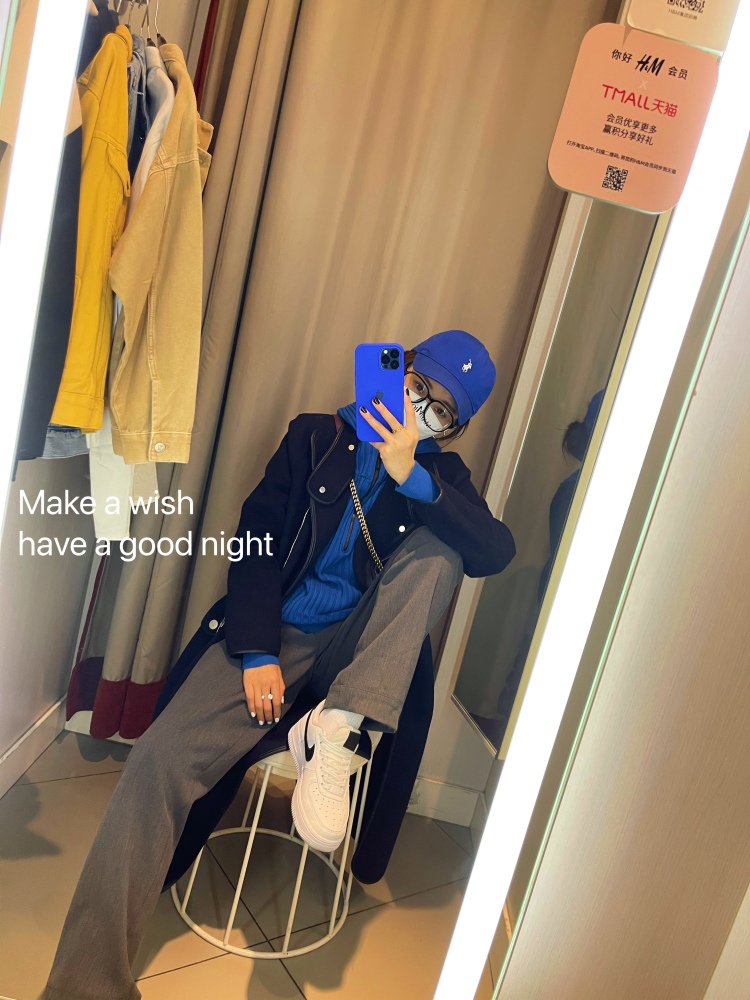 . 財 🤑 迷 .-北京市·北京市·朝阳区-抖音 ***-目前待业宅在家里做美食 . 在健身做塑形 优点可能就眼睛长得好看点 其它没啥优点 可以拍瞳模 身高158 体重82左右浮动 . 可以拍小个子买家秀 平面模特