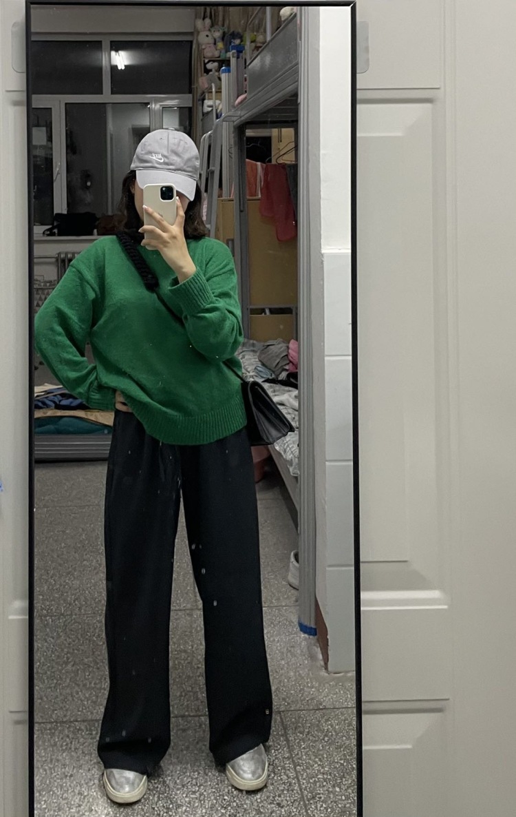 Www.-内蒙古自治区·鄂尔多斯市·乌审旗-抖音 微博 *** 快手-本人身高155体重92斤 是一名大学生 平时最大的兴趣就是买新衣服拍照片 也非常喜欢搞穿搭 可拍服装 帽子 鞋子 饰品类的买家秀 短视频 只接受寄拍哦