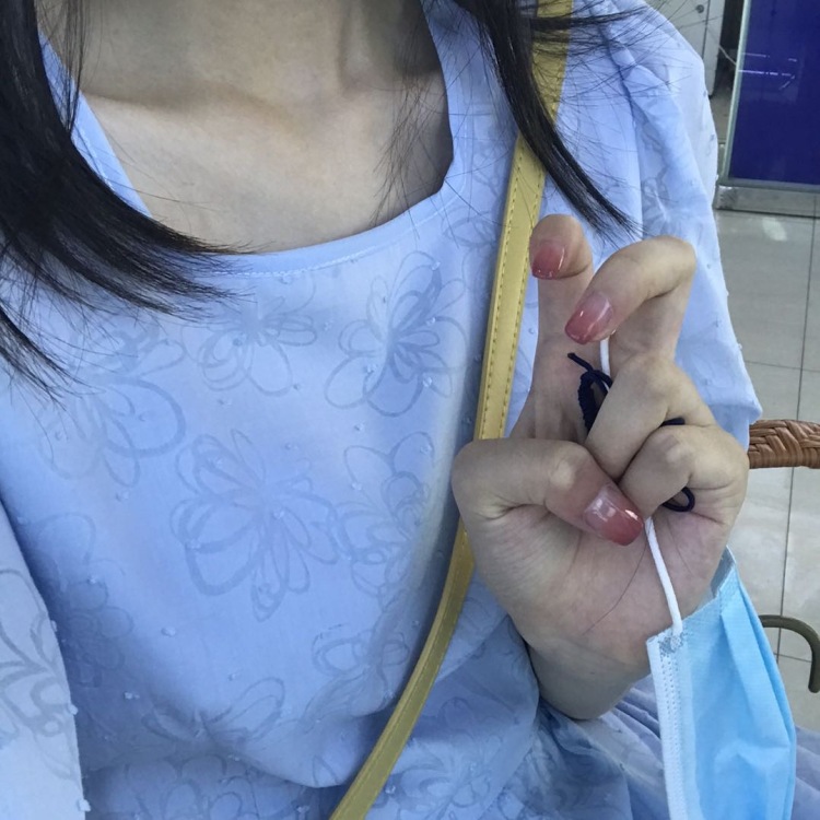 起床好难-安徽省·六安市·金寨县--是一名学生 不过已放假 在家做做副业赚赚奶茶钱和闺蜜一起逛逛街 希望商家康康我o