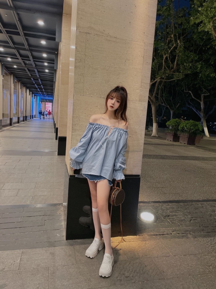一颗甜橙-浙江省·杭州市·西湖区-抖音 微博 ***-身高168,体重105,坐标杭州,职业造型搭配师,有较好的审美,接寄拍,买家秀卖家秀都可以接,什么风格都可拍。