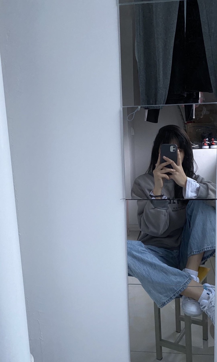 七七-浙江省·金华市·义乌市-***/抖音/ 微博-身高173cm体重110  服装 接寄拍  喜欢拍照 多种风格都可尝试