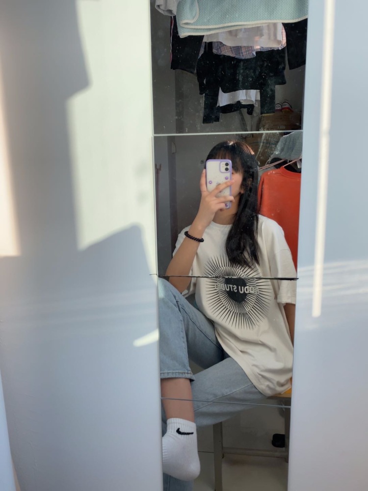 七七-浙江省·金华市·义乌市-***/抖音/ 微博-身高173cm体重110  服装 接寄拍  喜欢拍照 多种风格都可尝试