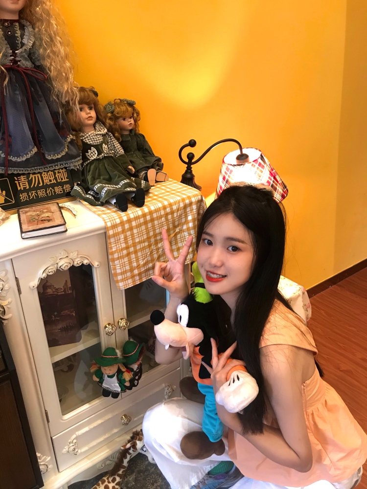 美人鱼儿-广东省·中山市·石岐街道-***-约寄拍网拍
可拍衣服鞋子饰品,买家秀等
可驾驭多种风格
身高168 45kg