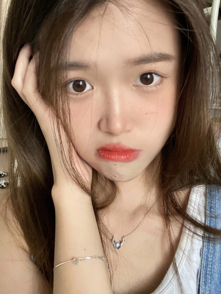 美人鱼儿-广东省·中山市·石岐街道-***-约寄拍网拍
可拍衣服鞋子饰品,买家秀等
可驾驭多种风格
身高168 45kg