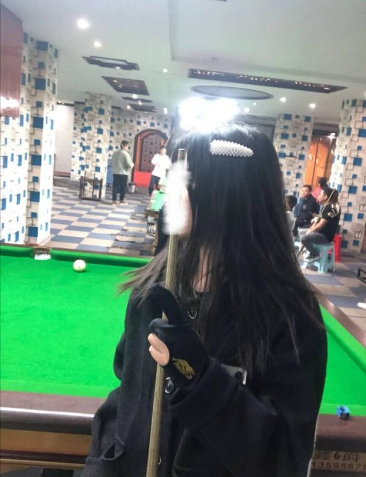 。。-贵州省·六盘水市·水城县-快手-我今年十七 是个学生党 身高158 体重94 喜欢拍照 想寄拍这一块试试 我觉得我一定能胜任 毕竟只要努力不是什么不可能的事 趁暑假要好好努力 因为是学生党 寄拍的衣服不接受暴露 其他尚可 谢谢!