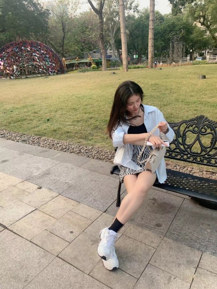 Jennie珍妮.-广东省·广州市·白云区-抖音、微博、***-擅长P图,修图,爱好拍照,接单范围:买家秀,寄拍,免费试用,电商带货等