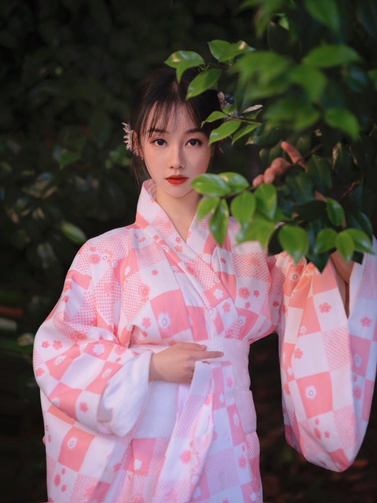 sweet bea🧸-湖南省·长沙市·岳麓区-抖音 ***-在校大学生同时也是专业舞蹈运动员,热爱健身与舞蹈,可接受寄拍,开箱测评种草,短视频录制种草,因为热爱健身,所以也接受运动类服装的寄拍。面容姣好,真诚合作,骗子勿扰噢,谢谢