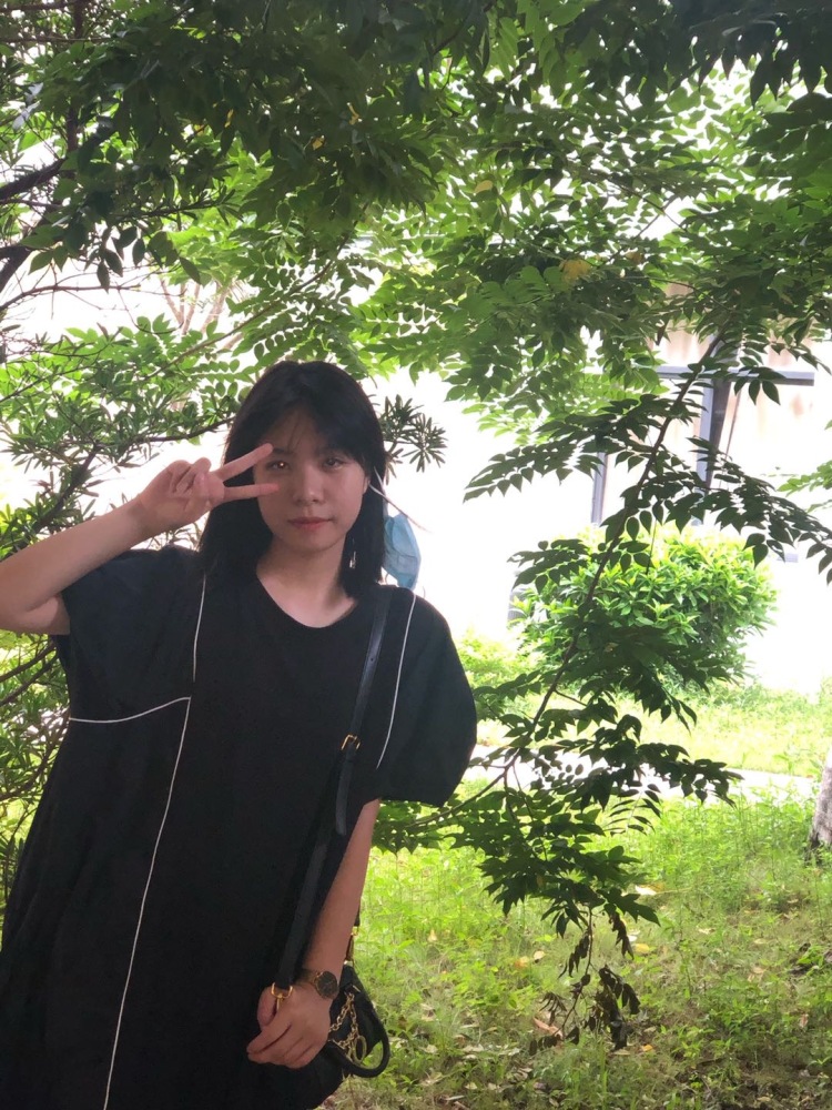 yy-广东省·东莞市·长安镇--我是学生党 接寄拍送拍 出单快 时间多 费用可商议 接衣服 服饰 外景 家居 可尝试多种风格搭配