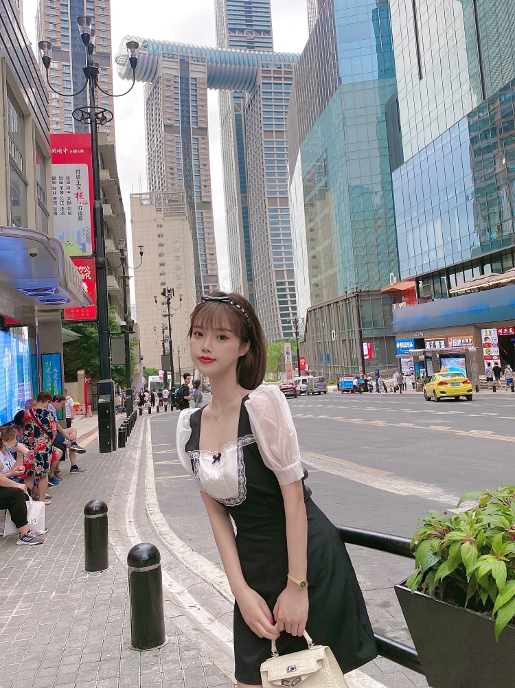 Jay~🖤-福建省·漳州市·龙文区--特长就是拍照 职业 公司小职员 兴趣爱好购物 买衣服 喜欢打卡各种网红店 拍照 。接单范围:买家秀 开箱测评 探店打卡 模特兼职 等等