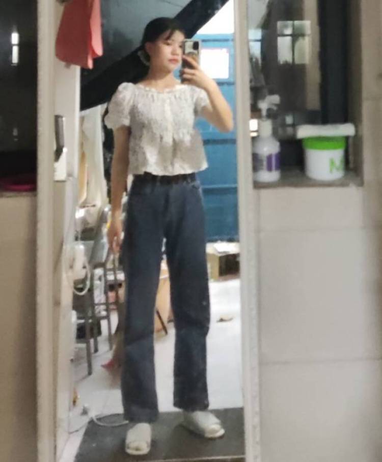 无心-江苏省·常州市·溧阳市-快手 抖音-身高162
体重90
网络接拍寄拍买家秀 喜欢拍照 偶尔玩玩快手抖音