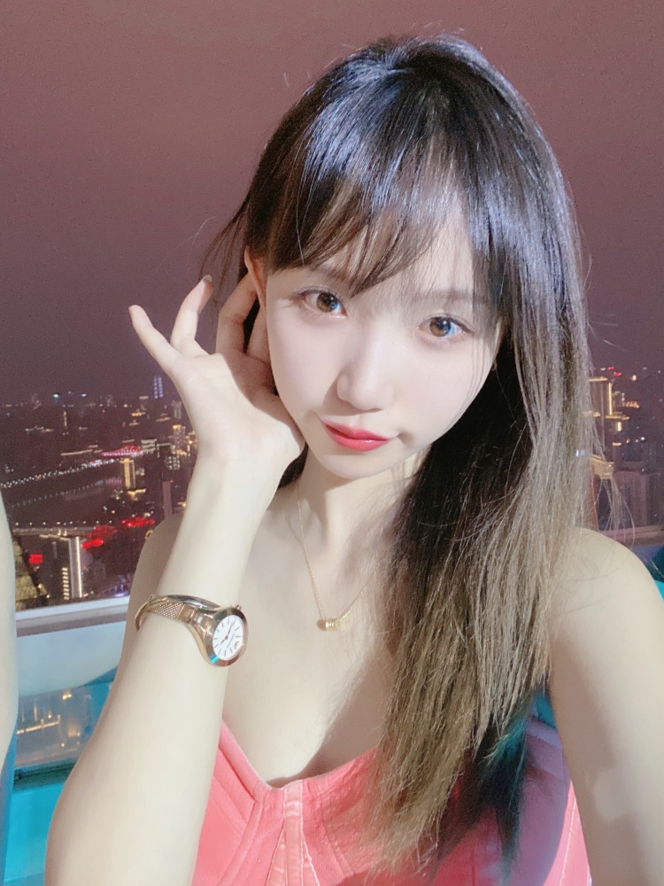 beauty-贵州省·遵义市·桐梓县-微博 ***-寄拍/买家秀/饰品/彩妆等... 可以长期合作 会按商家要求出图 不事多 挑到就是赚到